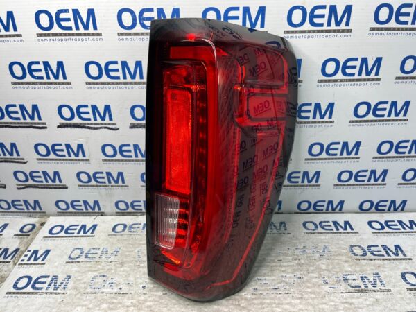 Used GMC Sierra 1500 Tail Lights for Sale