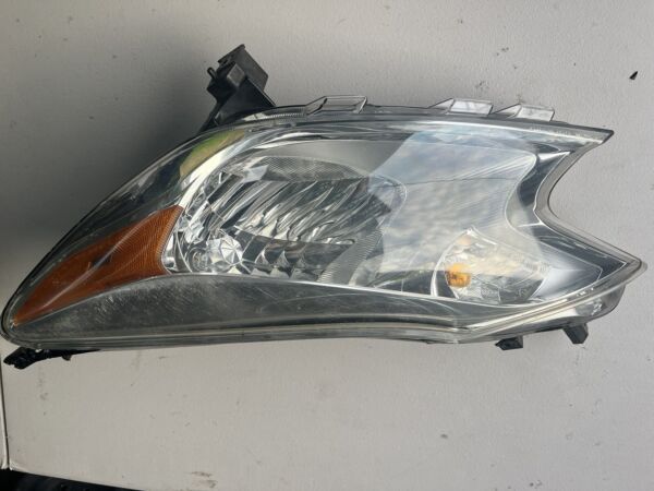 Used Nissan Versa Headlights for Sale